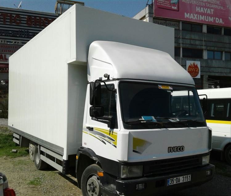 İzmir Yalnız fotoğrafı