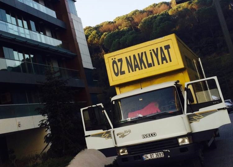 Öz nakliyat kamyonu