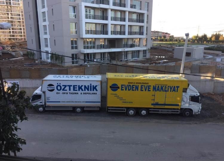 Özteknik nakliyat kamyonları