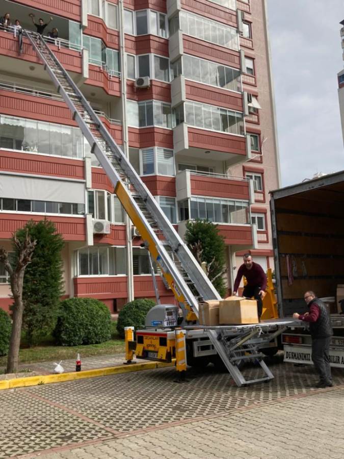 İzmir Yeniçağ Nakliyat asansörlü taşıma 4